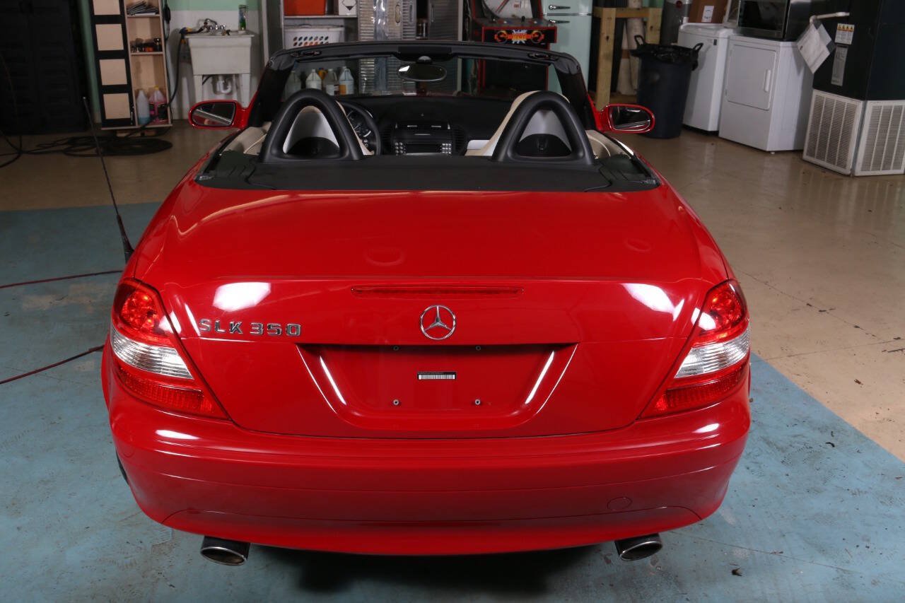 Used 2005 Mercedes-Benz SLK 350 w/ Entertainment Pkg image 30