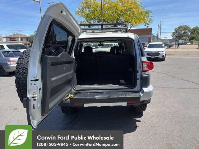 Used 2007 Toyota FJ Cruiser 4WD image 28