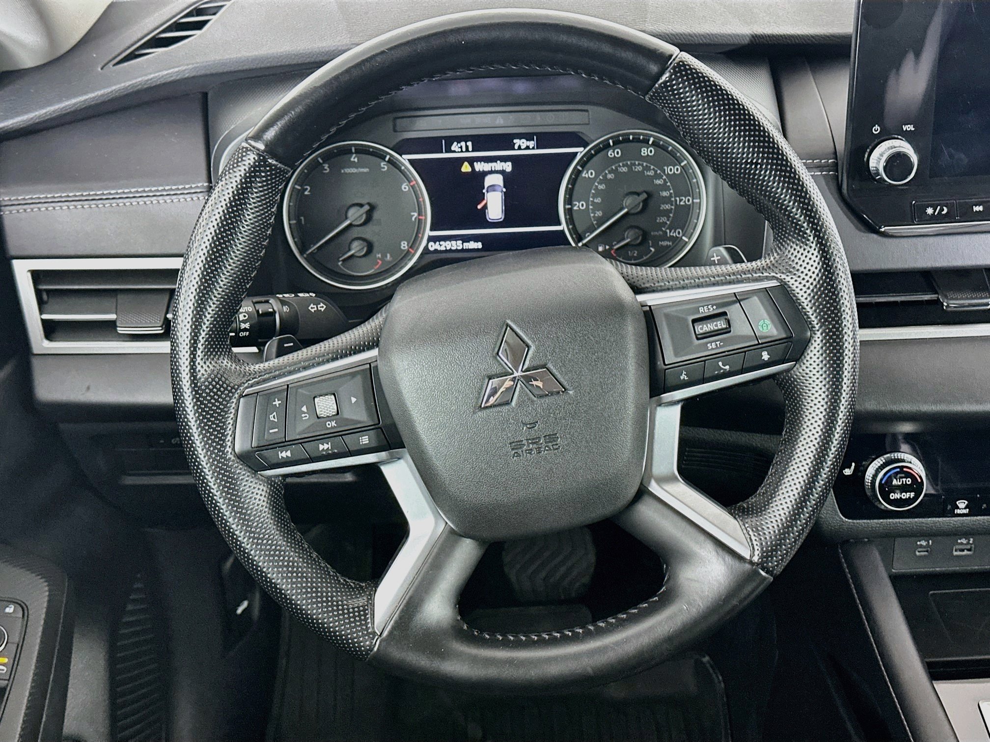 Used 2024 Mitsubishi Outlander SE FWD image 18