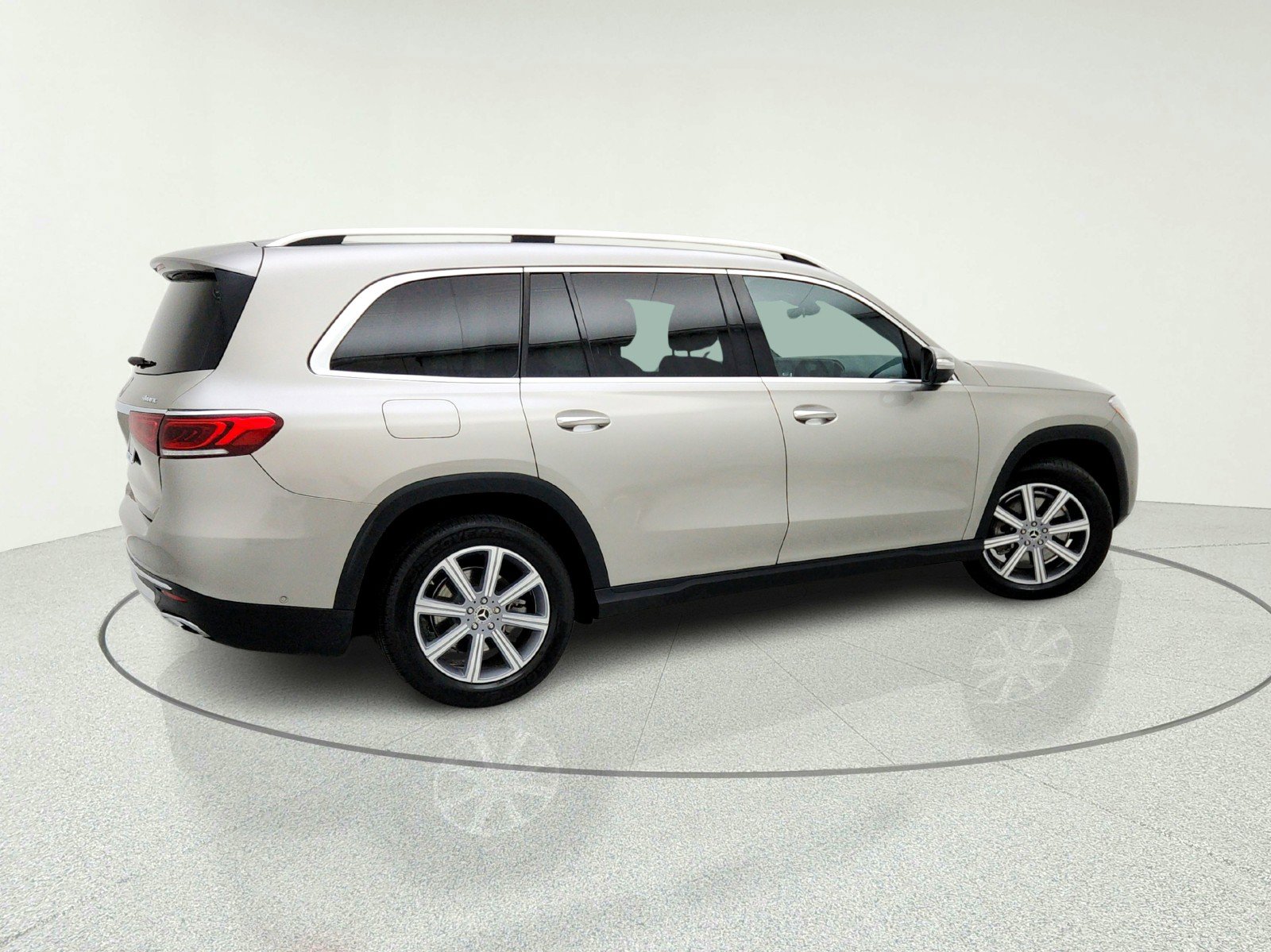 Used 2023 Mercedes-Benz GLS 450 4MATIC image 8