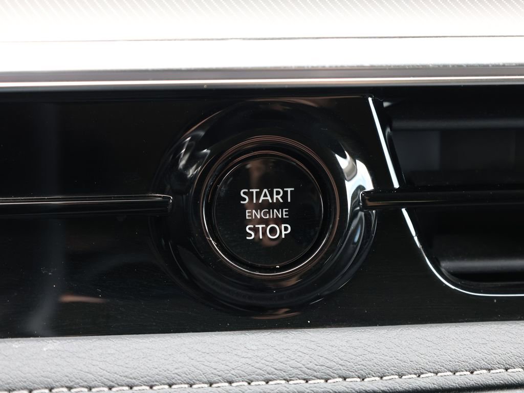Used 2025 INFINITI QX80 Luxe RWD image 38