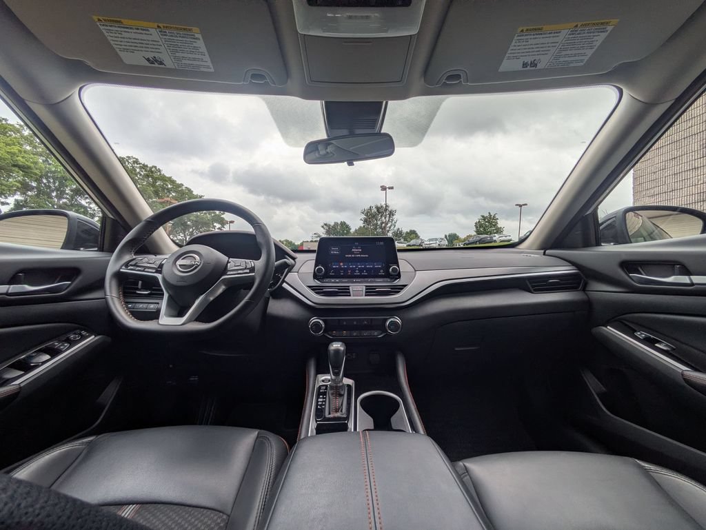 Used 2025 Nissan Altima 2.5 SR FWD image 25