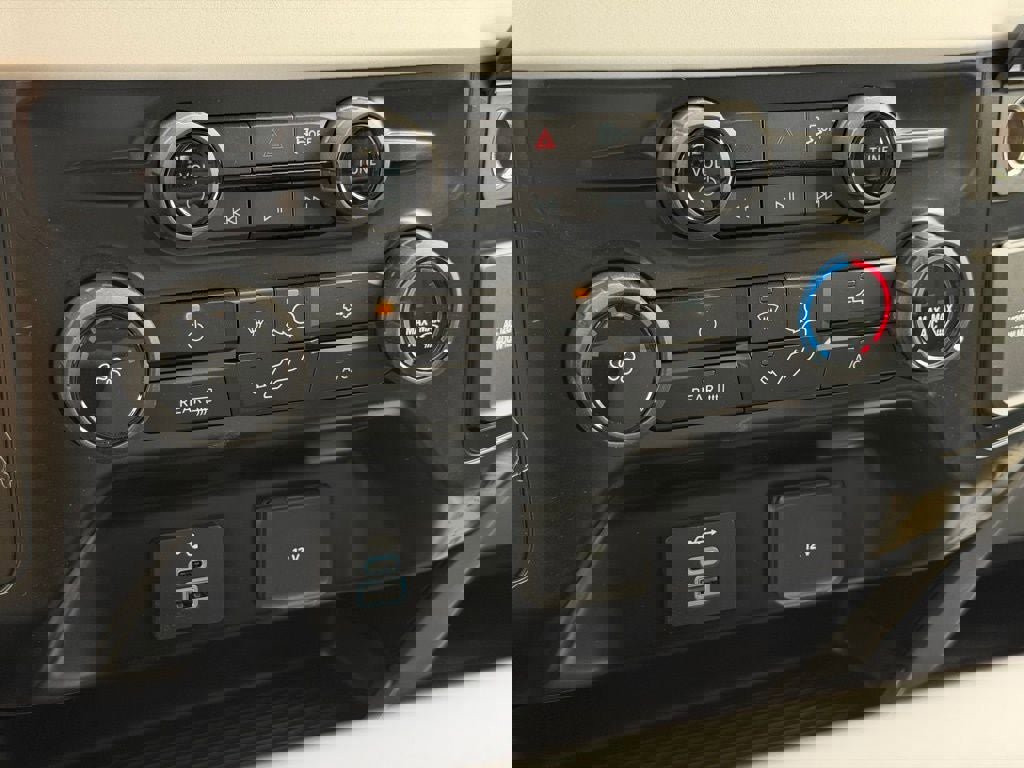 New 2026 Ford F550 4x4 Supercab Super Duty image 23