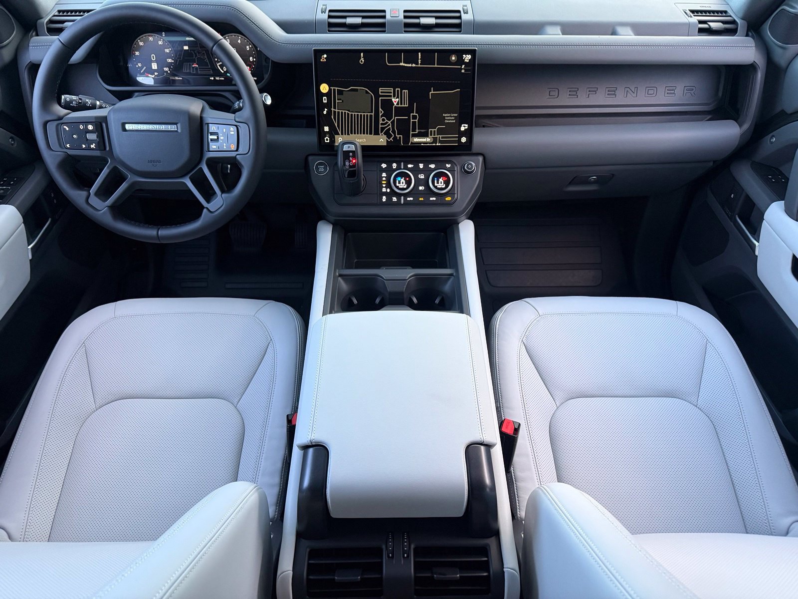 New 2026 Land Rover Defender 110 X-Dynamic SE AWD/4WD image 21