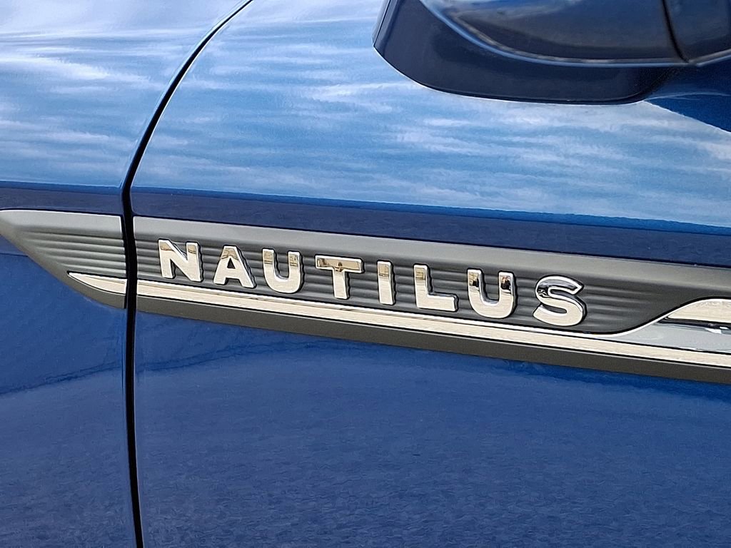 Used 2020 Lincoln Nautilus Reserve w/ Cargo Utility Package AWD/4WD image 31