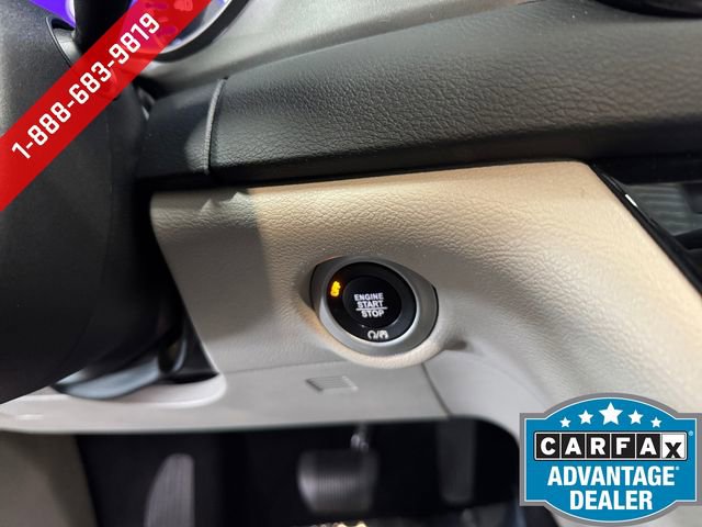 Used 2023 Chrysler Pacifica Touring-L FWD image 21