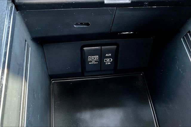 Used 2023 Honda Passport EX-L image 16