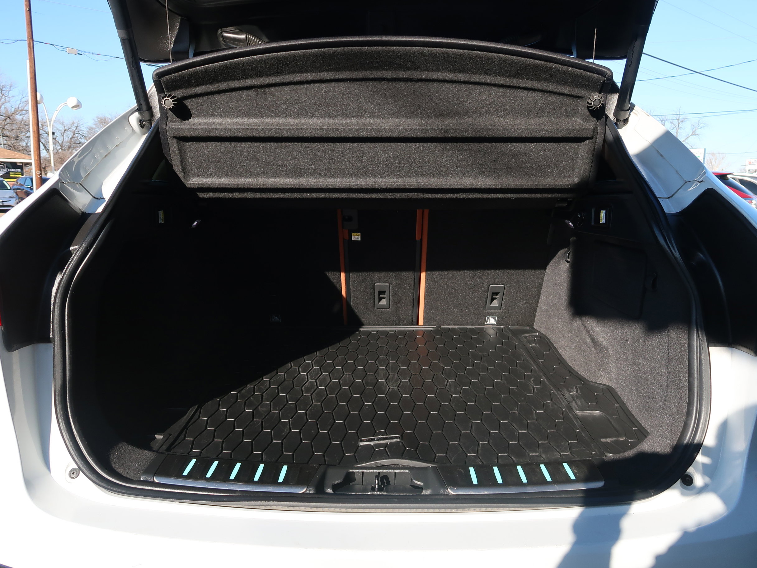 Used 2018 Jaguar F-PACE Portfolio image 47