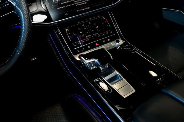 Used 2022 Audi S8 w/ S8 Comfort Plus Package image 32