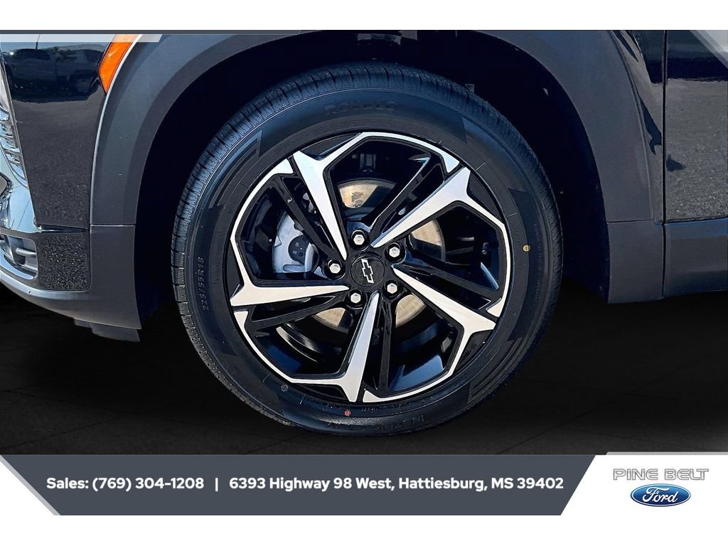 Used 2022 Chevrolet TrailBlazer RS w/ Convenience Package FWD image 7