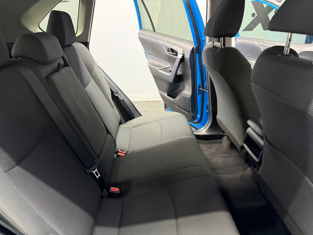 Used 2020 Toyota RAV4 LE FWD image 43