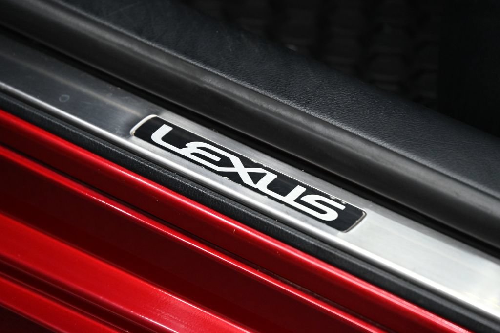 Used 2017 Lexus RC F RWD image 20