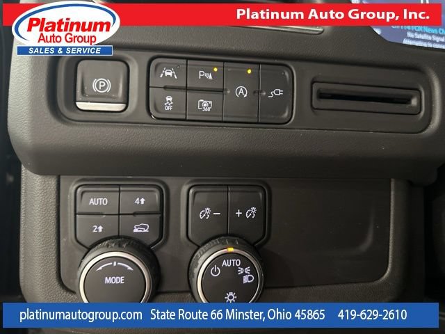 Used 2022 Chevrolet Tahoe LT w/ Luxury Package AWD/4WD image 18