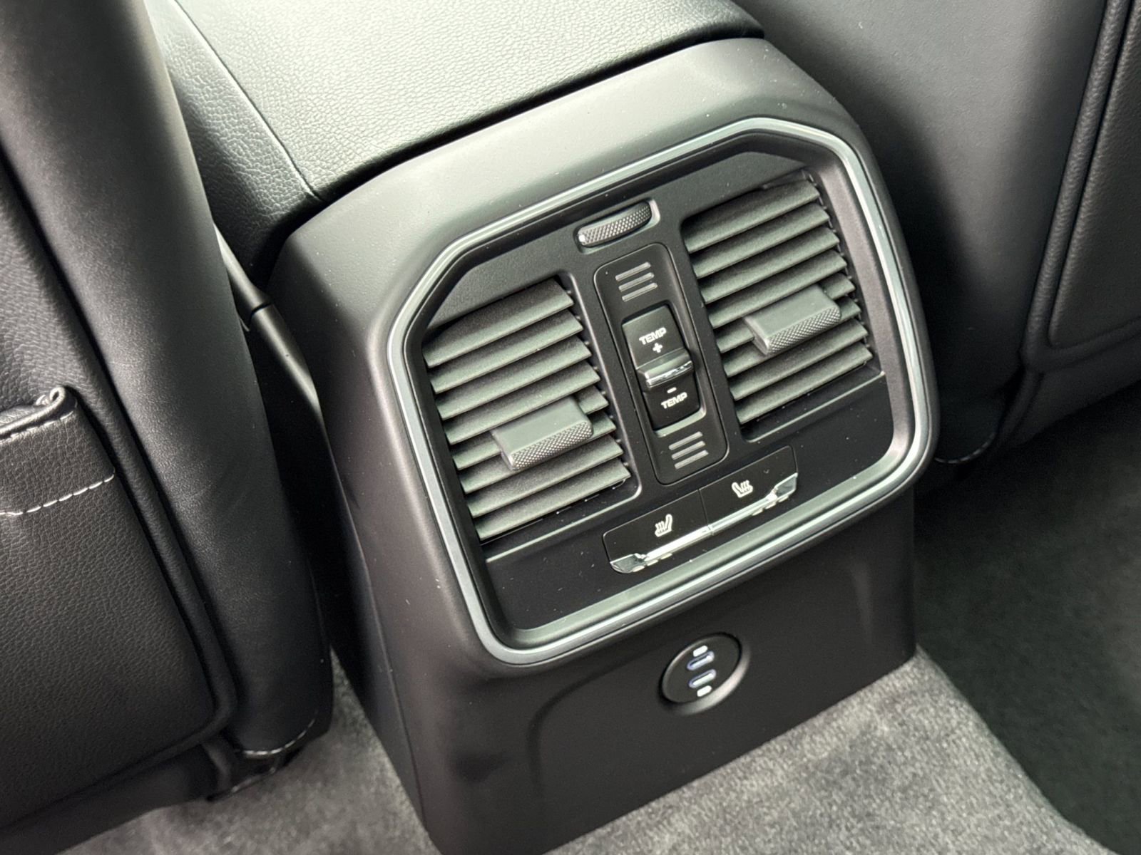 New 2026 Porsche Macan S image 15