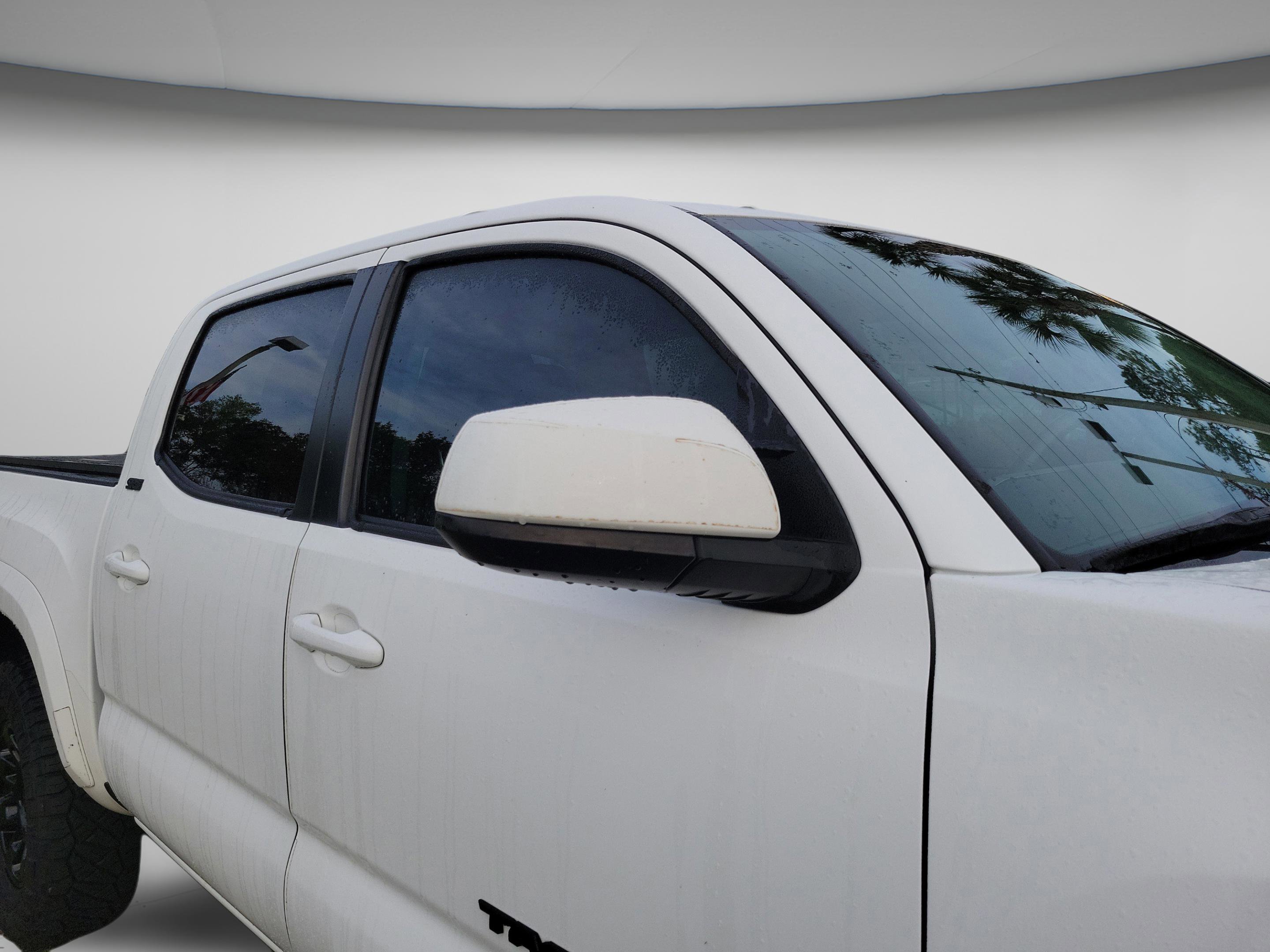 Used 2021 Toyota Tacoma SR5 AWD/4WD image 8
