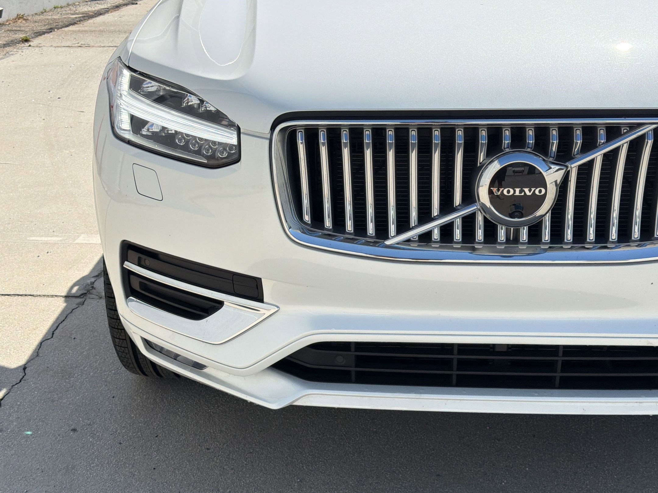 Used 2023 Volvo XC90 B6 Ultimate w/ Protection Package Premier AWD/4WD image 27