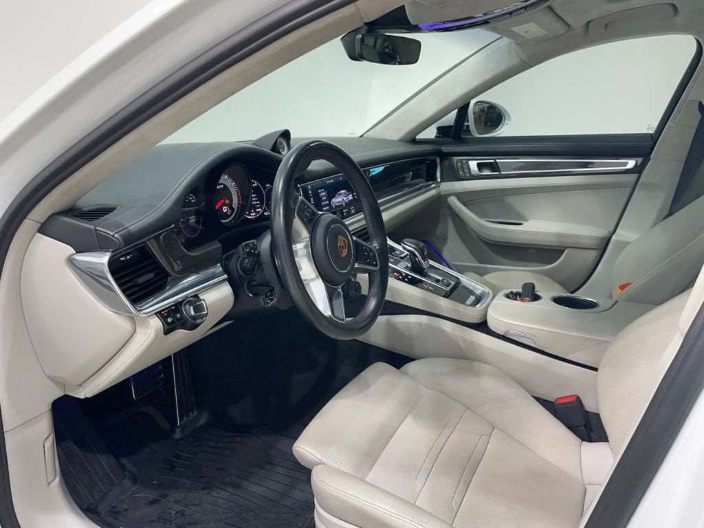 Used 2020 Porsche Panamera GTS image 11