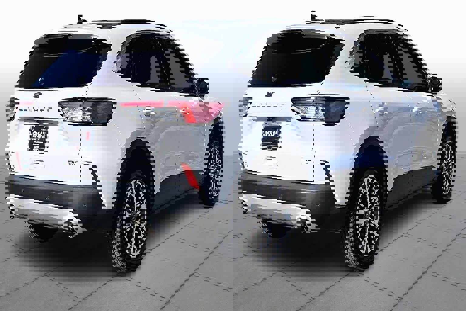 Used 2021 Ford Escape SEL image 13