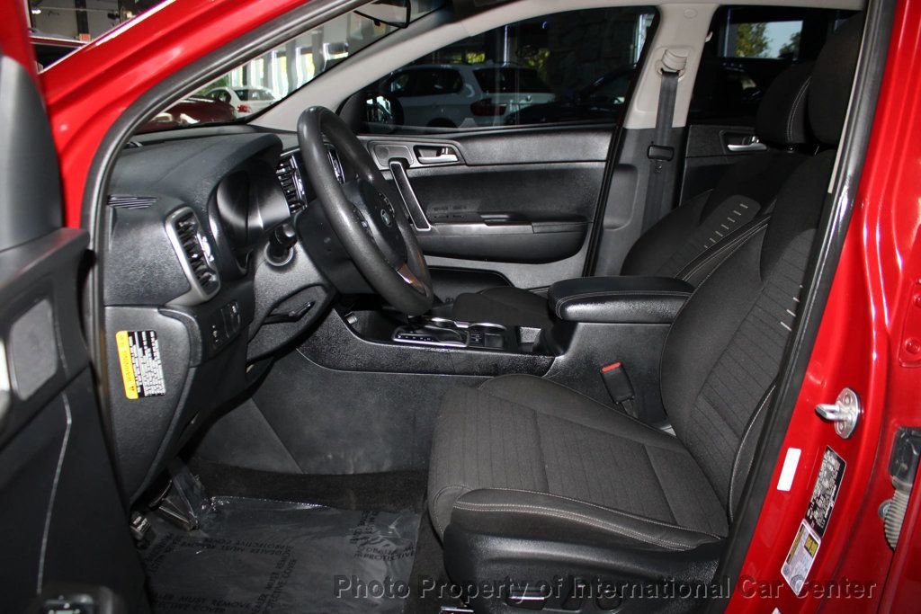Used 2018 Kia Sportage LX w/ LX Popular Package image 13