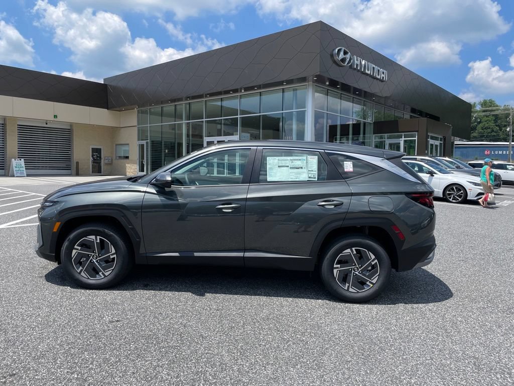 New 2026 Hyundai Tucson Blue SE AWD/4WD image 4