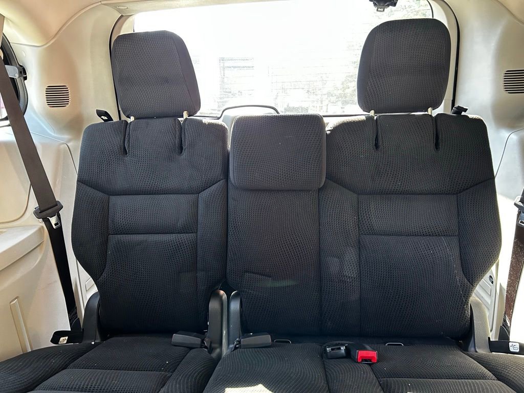 Used 2019 Dodge Grand Caravan SE image 11