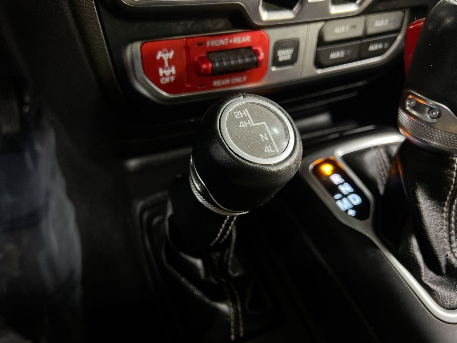 Used 2019 Jeep Wrangler Unlimited Rubicon image 36