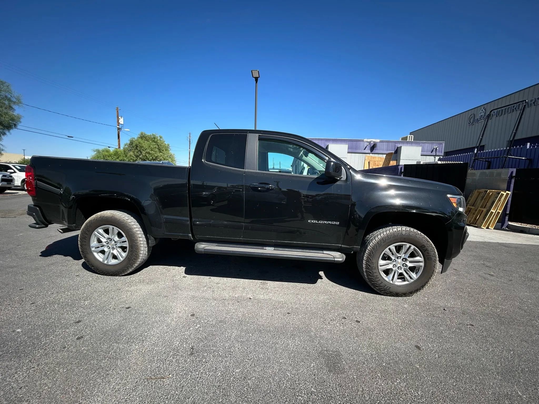 Used 2021 Chevrolet Colorado LT w/ Fleet Safety Package image 4