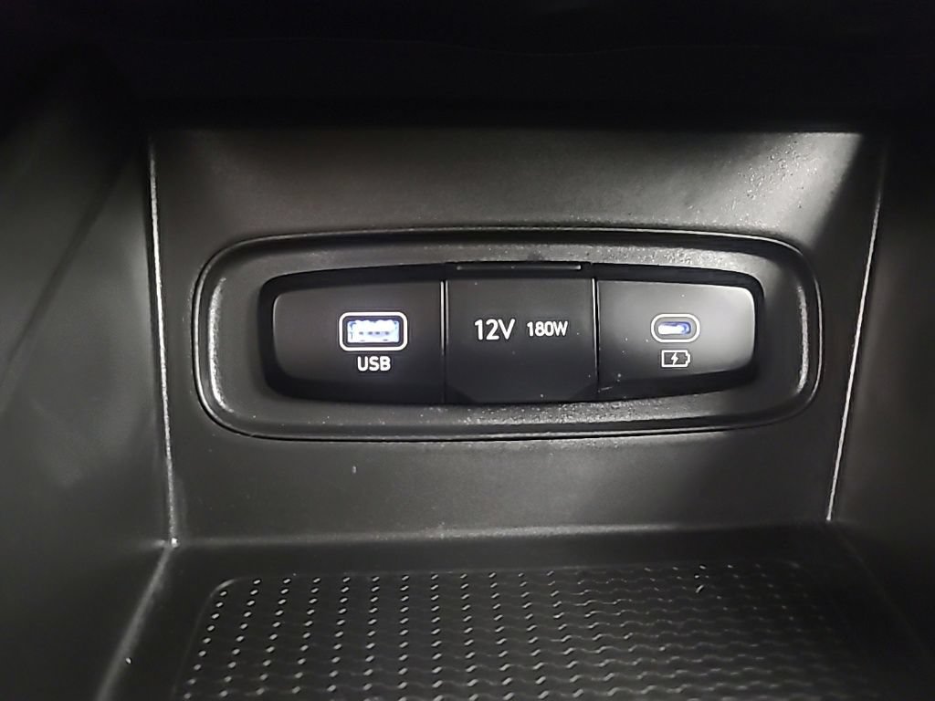 Used 2024 Hyundai Venue SE FWD image 34