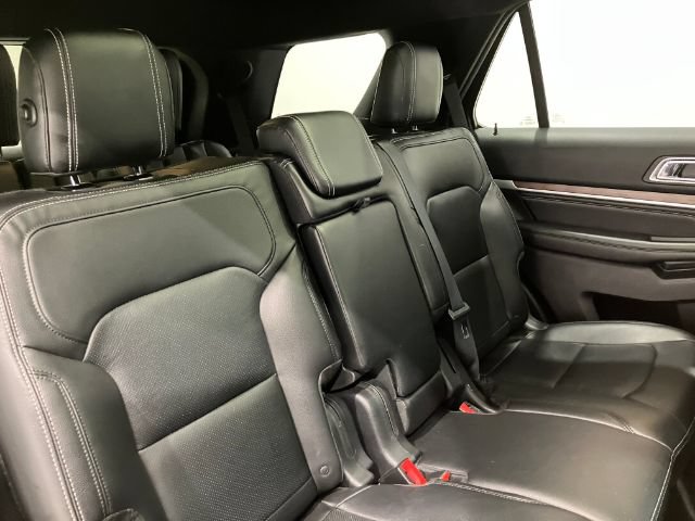 Used 2016 Ford Explorer Limited w/ Equipment Group 301A AWD/4WD image 29