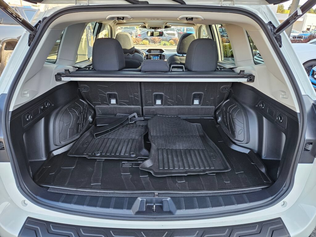 Used 2024 Subaru Forester Premium AWD/4WD image 12