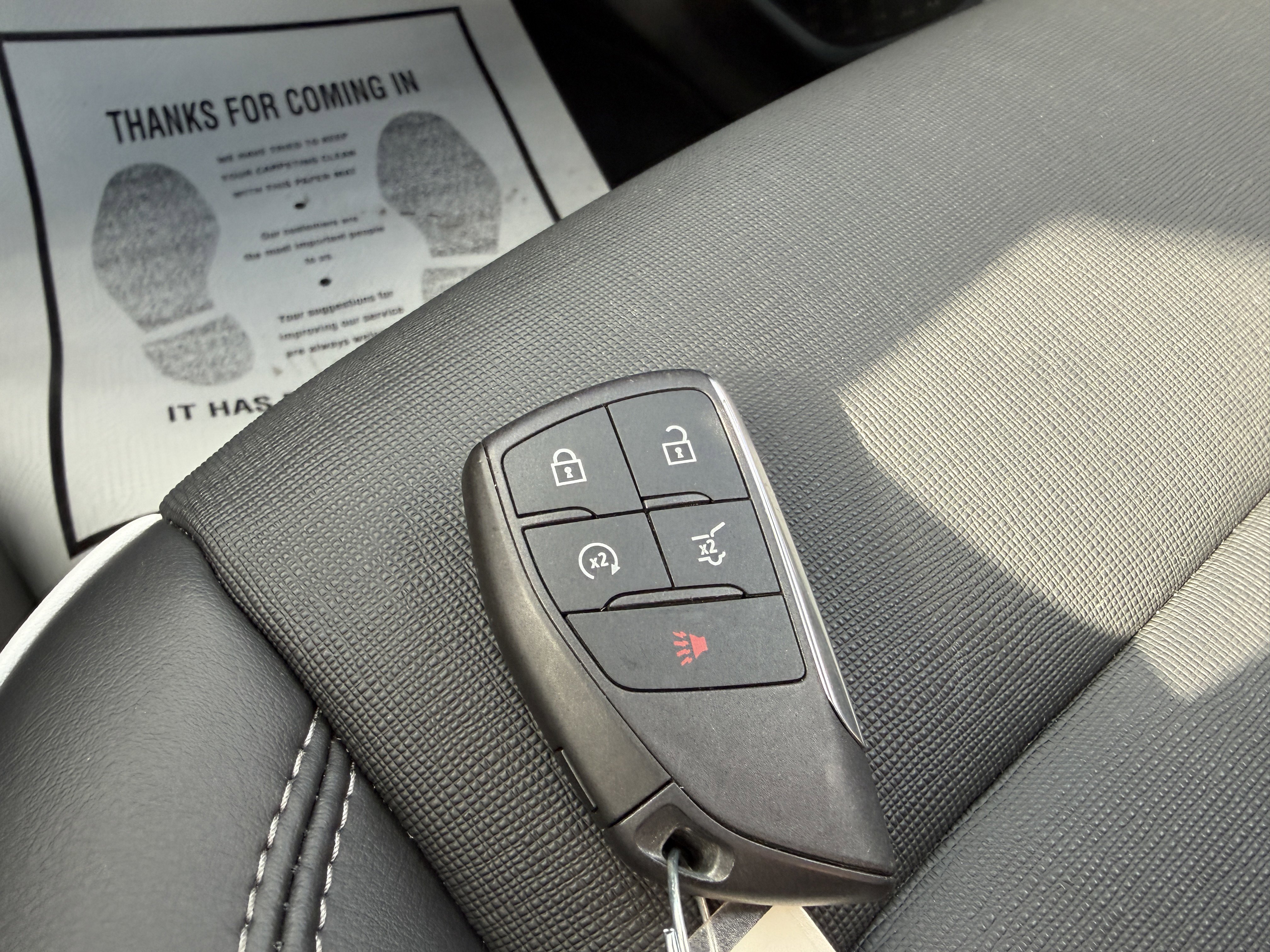 Used 2025 Buick Enclave Preferred AWD/4WD image 23