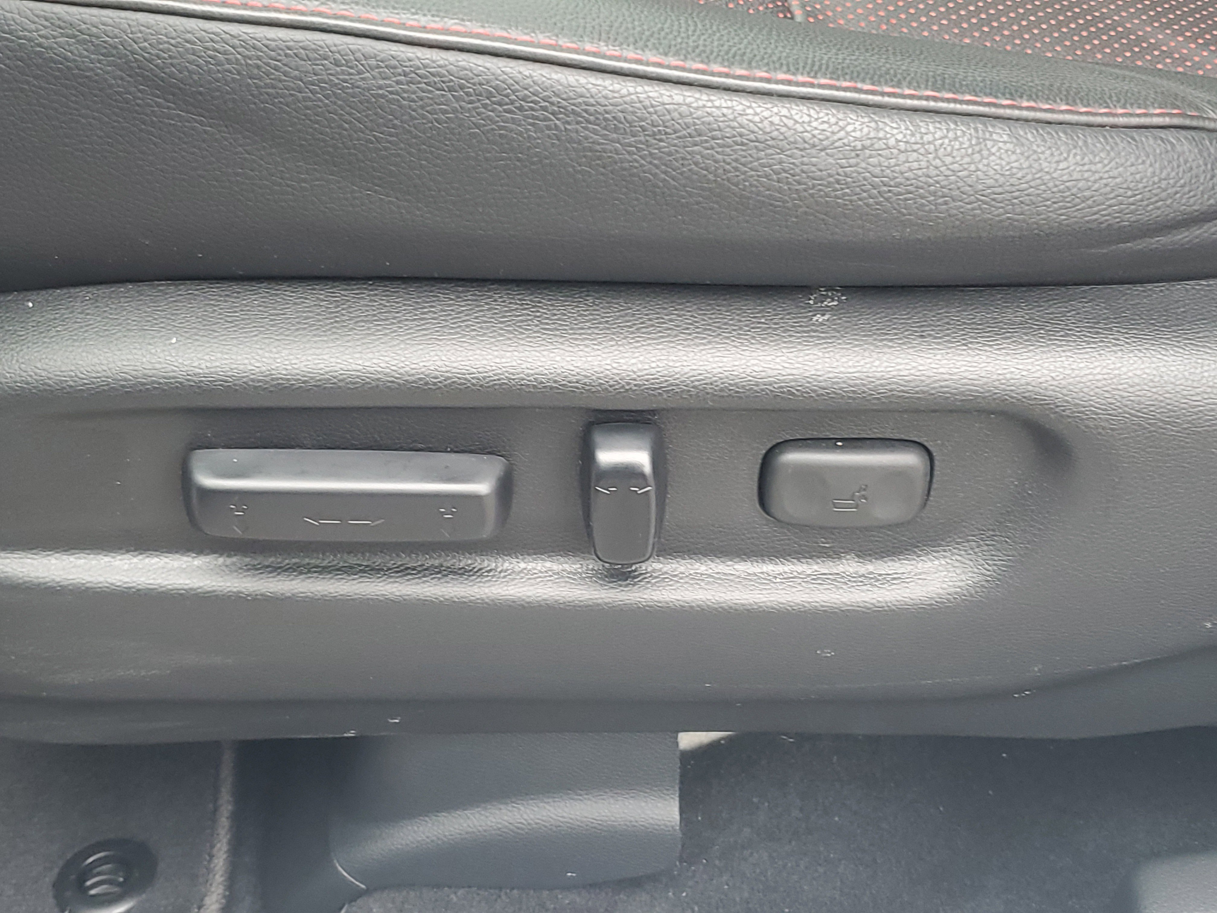 Used 2025 Honda Ridgeline Black Edition image 31