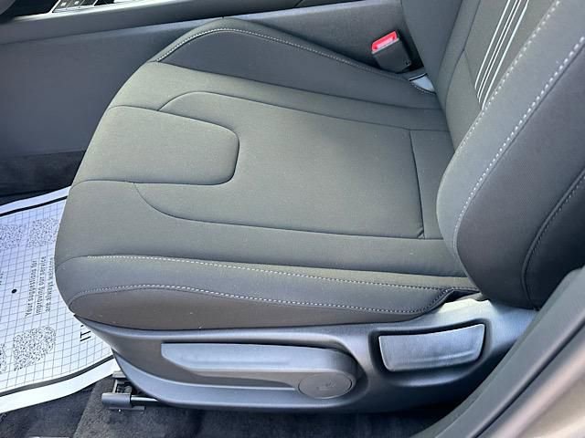 New 2025 Hyundai Elantra SEL image 8