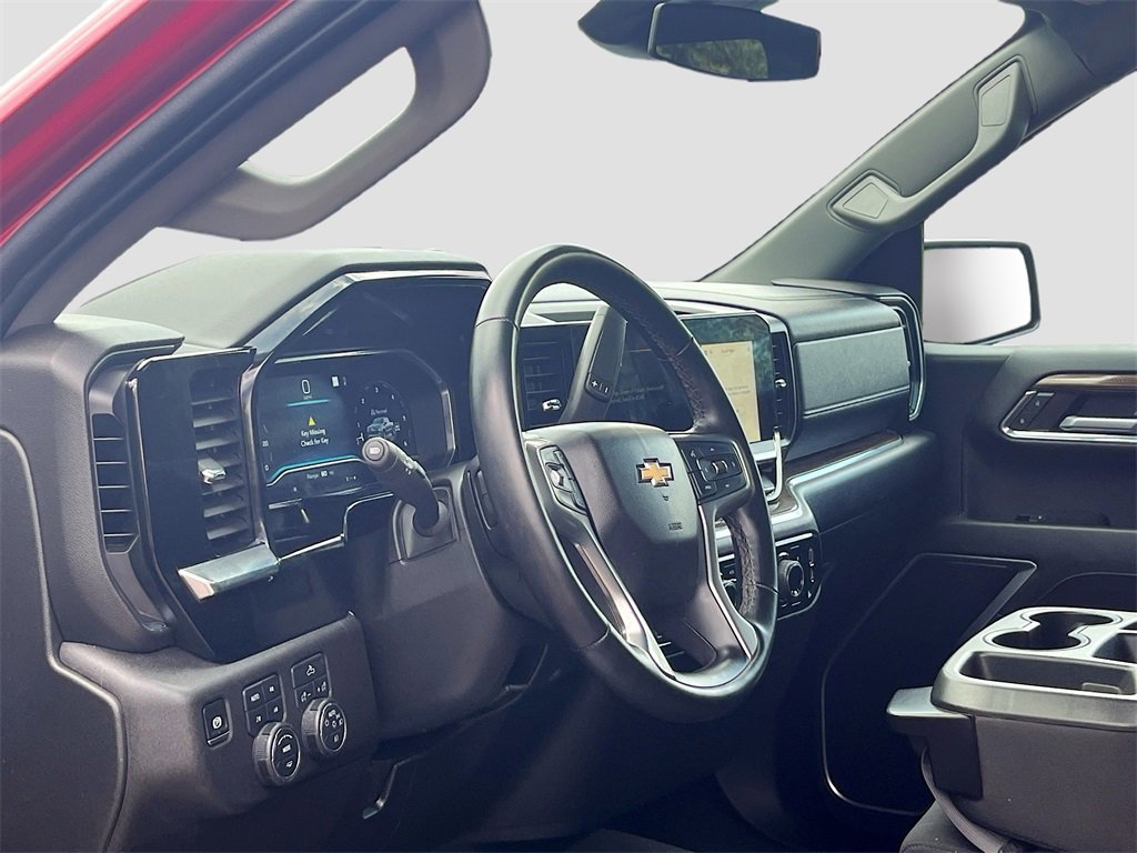 Used 2023 Chevrolet Silverado 1500 RST w/ Z71 Off-Road Package image 9