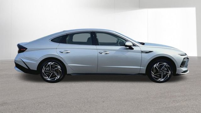 New 2026 Hyundai Sonata SEL FWD image 10
