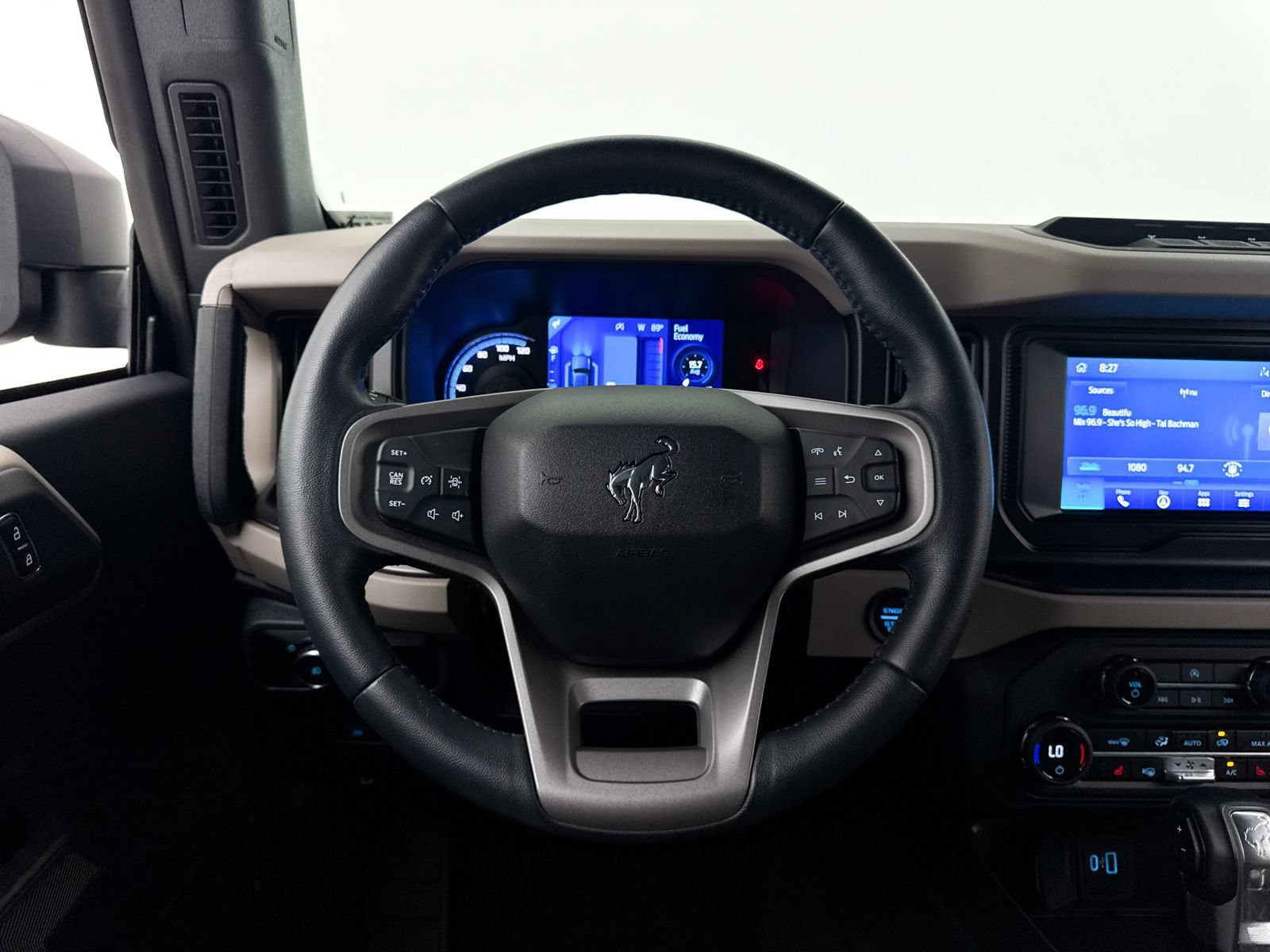 Used 2023 Ford Bronco Wildtrak AWD/4WD image 30