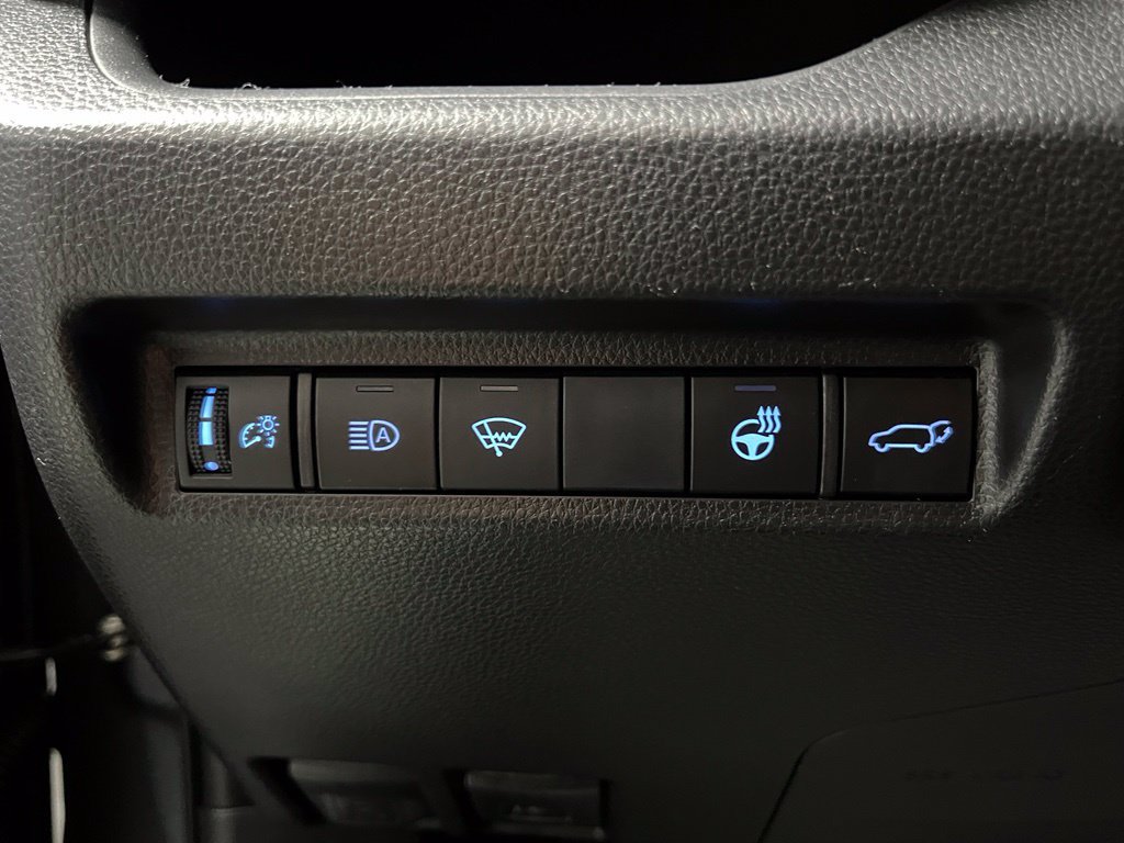 Certified 2019 Toyota RAV4 XLE w/ Convenience Package AWD/4WD image 37