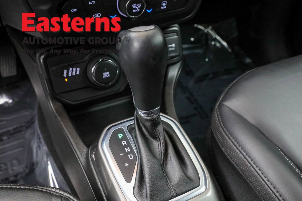 Used 2021 Jeep Renegade Limited image 13