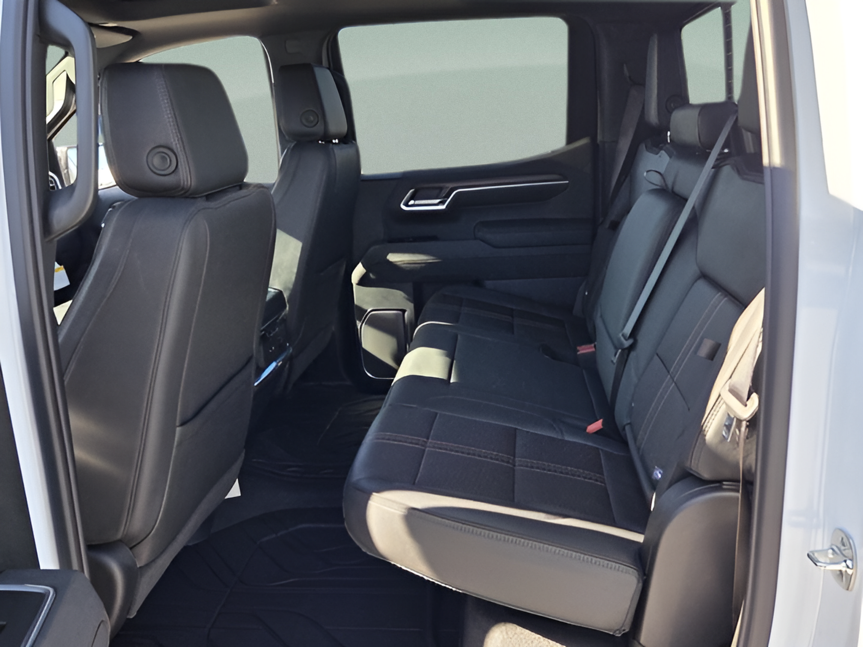 New 2026 Chevrolet Silverado 1500 High Country w/ Technology Package AWD/4WD image 10