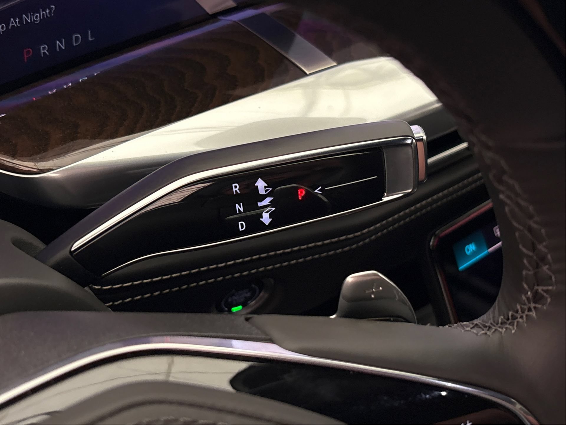 New 2025 Cadillac Escalade ESV Sport Platinum AWD/4WD image 30