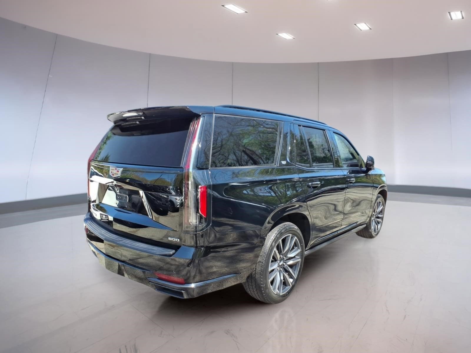 Used 2022 Cadillac Escalade Sport Platinum AWD/4WD image 4