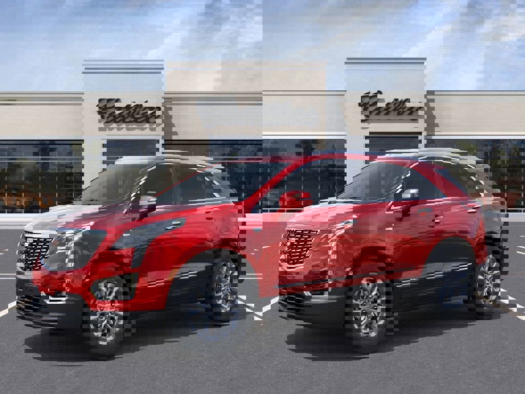 New 2026 Cadillac XT5 Luxury image 2