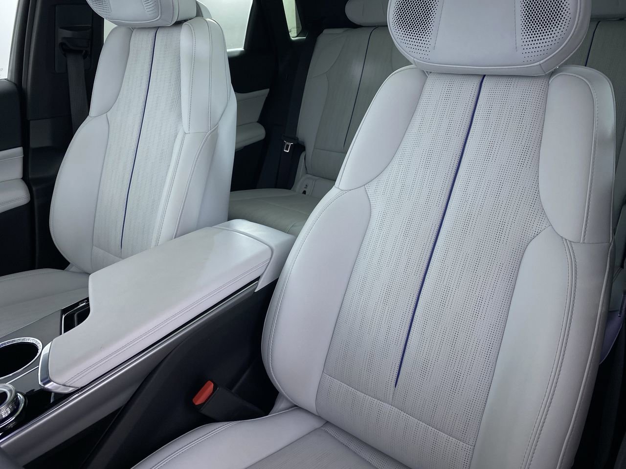Certified 2024 Cadillac Lyriq Sport AWD/4WD image 11