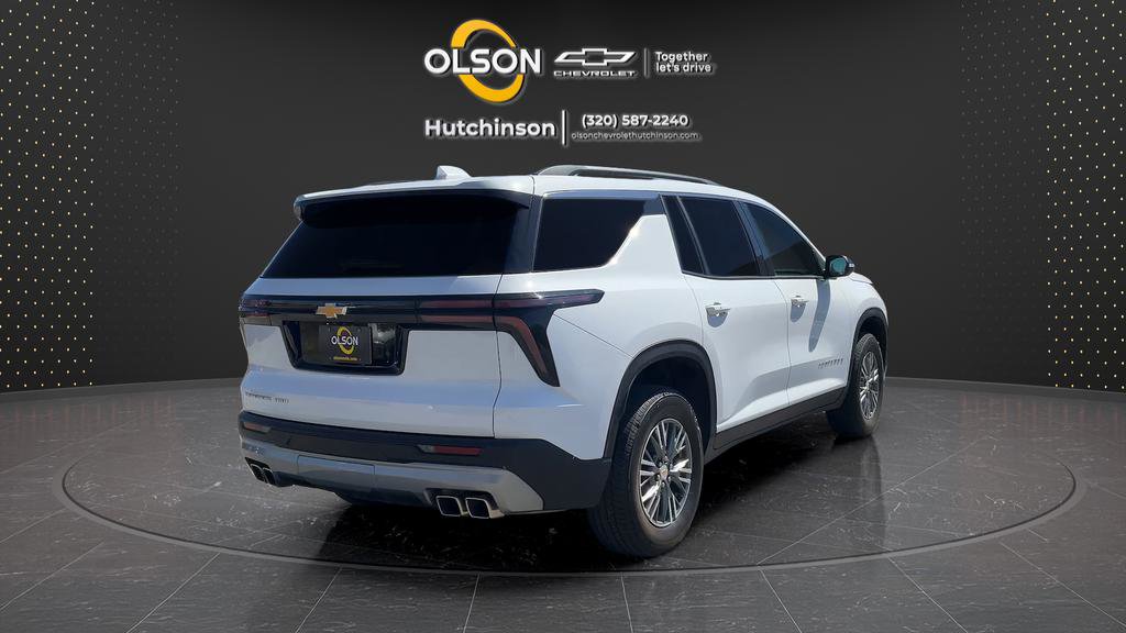 Used 2025 Chevrolet Traverse LT image 8