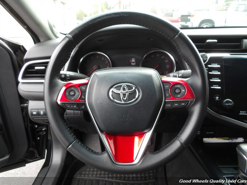 Used 2018 Toyota Camry XSE w/ Audio Package FWD image 16