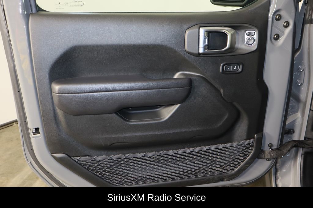 Used 2022 Jeep Gladiator Willys image 20