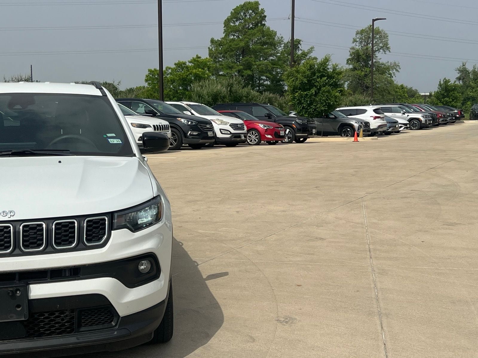 Used 2024 Jeep Compass Latitude AWD/4WD image 3