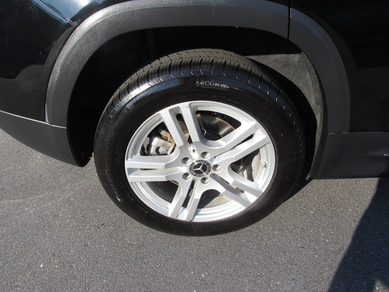 Used 2023 Mercedes-Benz GLB 250 4MATIC image 16