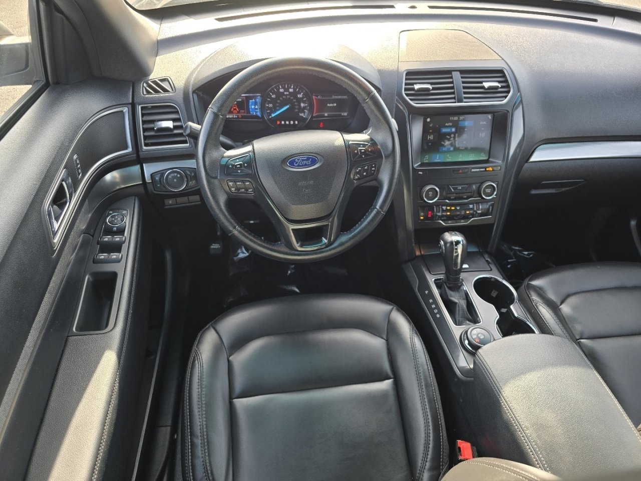 Used 2019 Ford Explorer XLT w/ Equipment Group 202A image 24