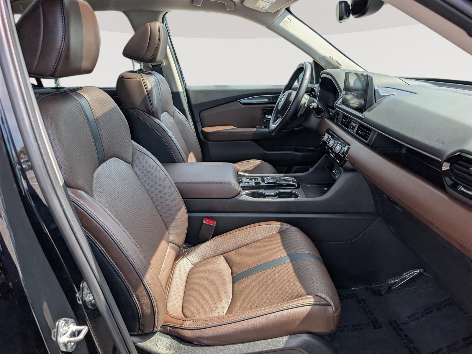 Used 2025 Honda Pilot Elite image 11